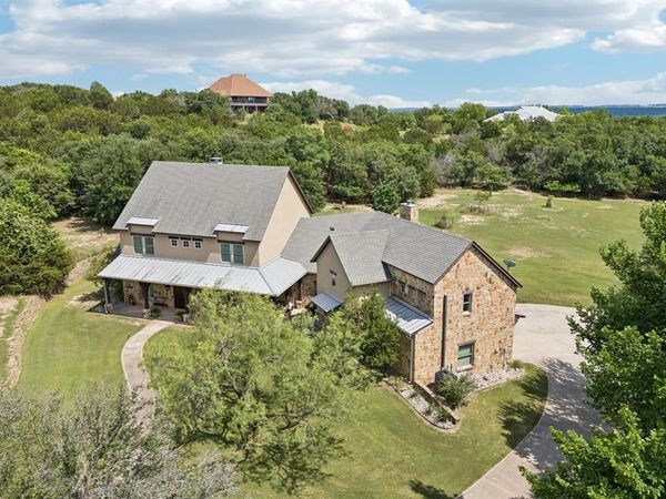 206 Rodeo Drive, Azle, TX 76020