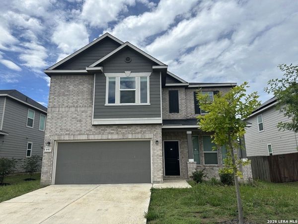 440 Sunrise Park, Seguin, TX 78155