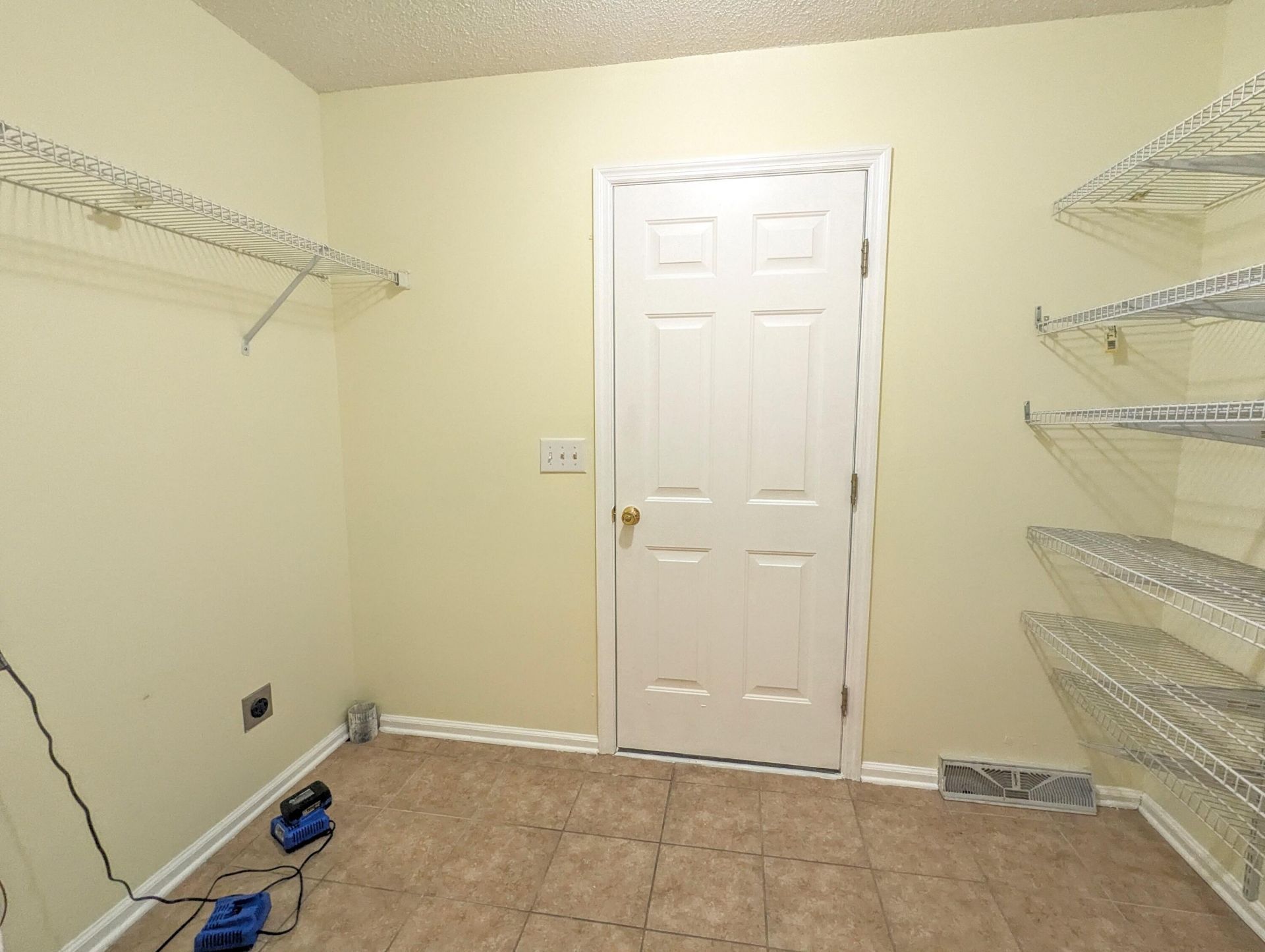 150 Haleswood Circle Photo 25