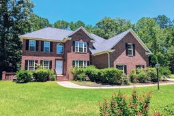 150 Haleswood Circle photo 4