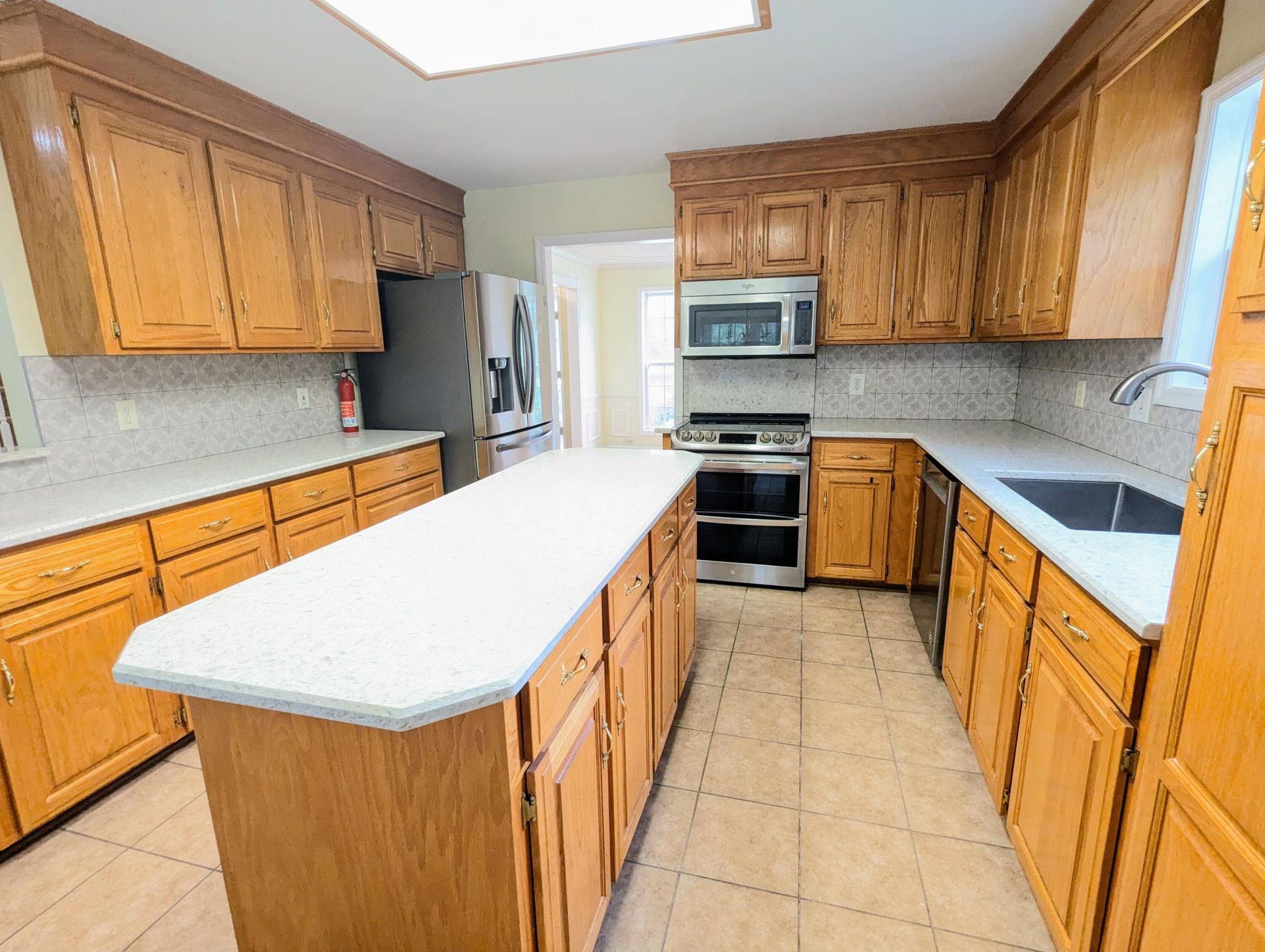 150 Haleswood Circle Photo 8