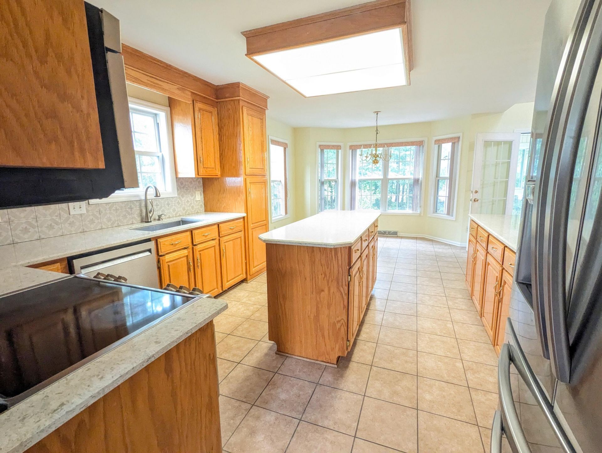 150 Haleswood Circle Photo 9