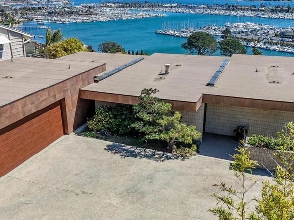 711 Aramda , San Diego, CA 92106