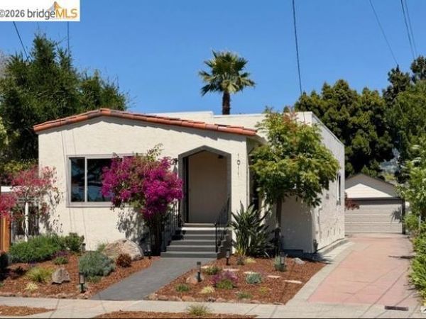 1011 Pomona Ave , Albany, CA 94706