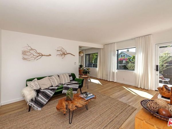 1964 Vista Del Mar Street , Los Angeles, CA 90068