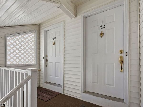 130 Smithfield Ct, Bernards, NJ 07920