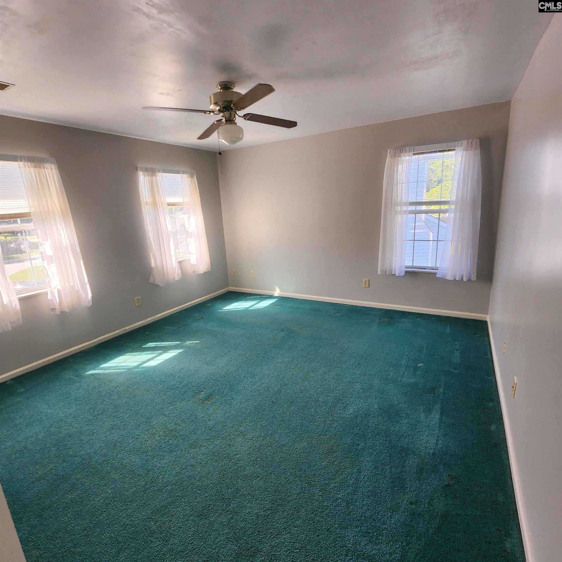 213 Fox Crossing Road  Photo 13
