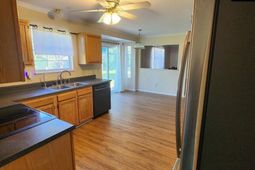 213 Fox Crossing Road  photo 4