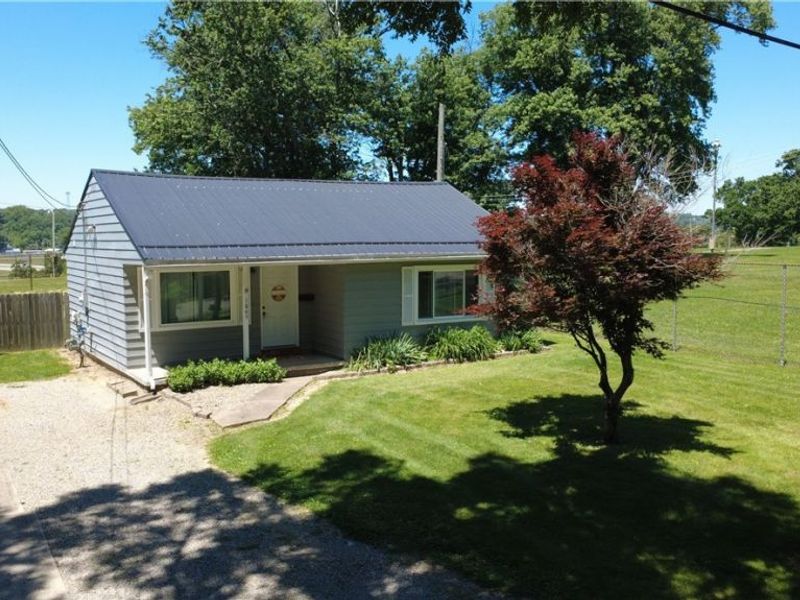 1049 S Luck Avenue, Zanesville, OH 43701 Photo 2