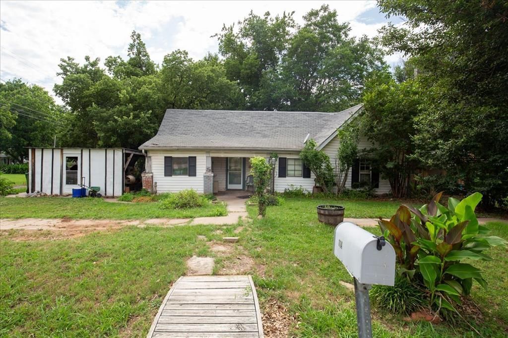 114 N 6th Street, Yukon, OK 73099 Main Photo