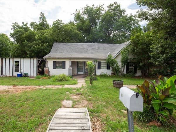 114 N 6th Street, Yukon, OK 73099