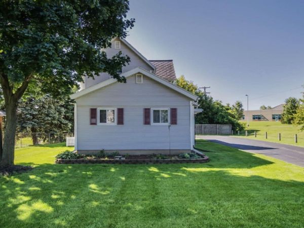 2708-2710 44th Street, Kentwood, MI 49512