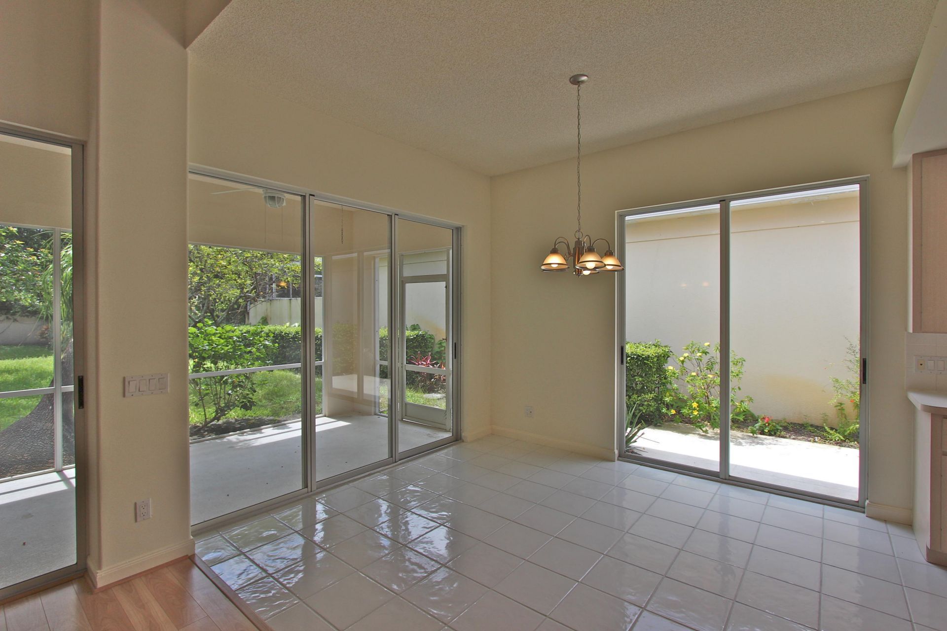 160 Lost Bridge Drive, Palm Beach Gardens, FL 33410 Photo