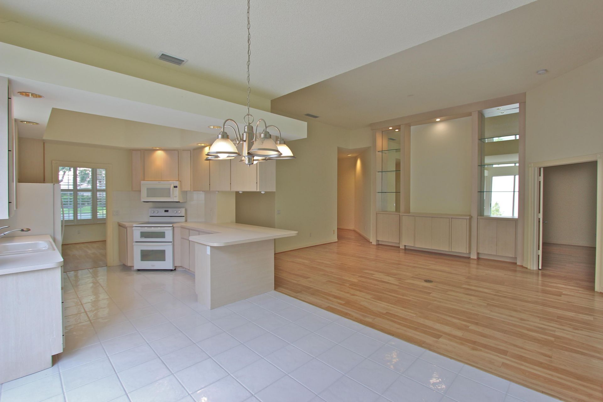 160 Lost Bridge Drive, Palm Beach Gardens, FL 33410 Photo