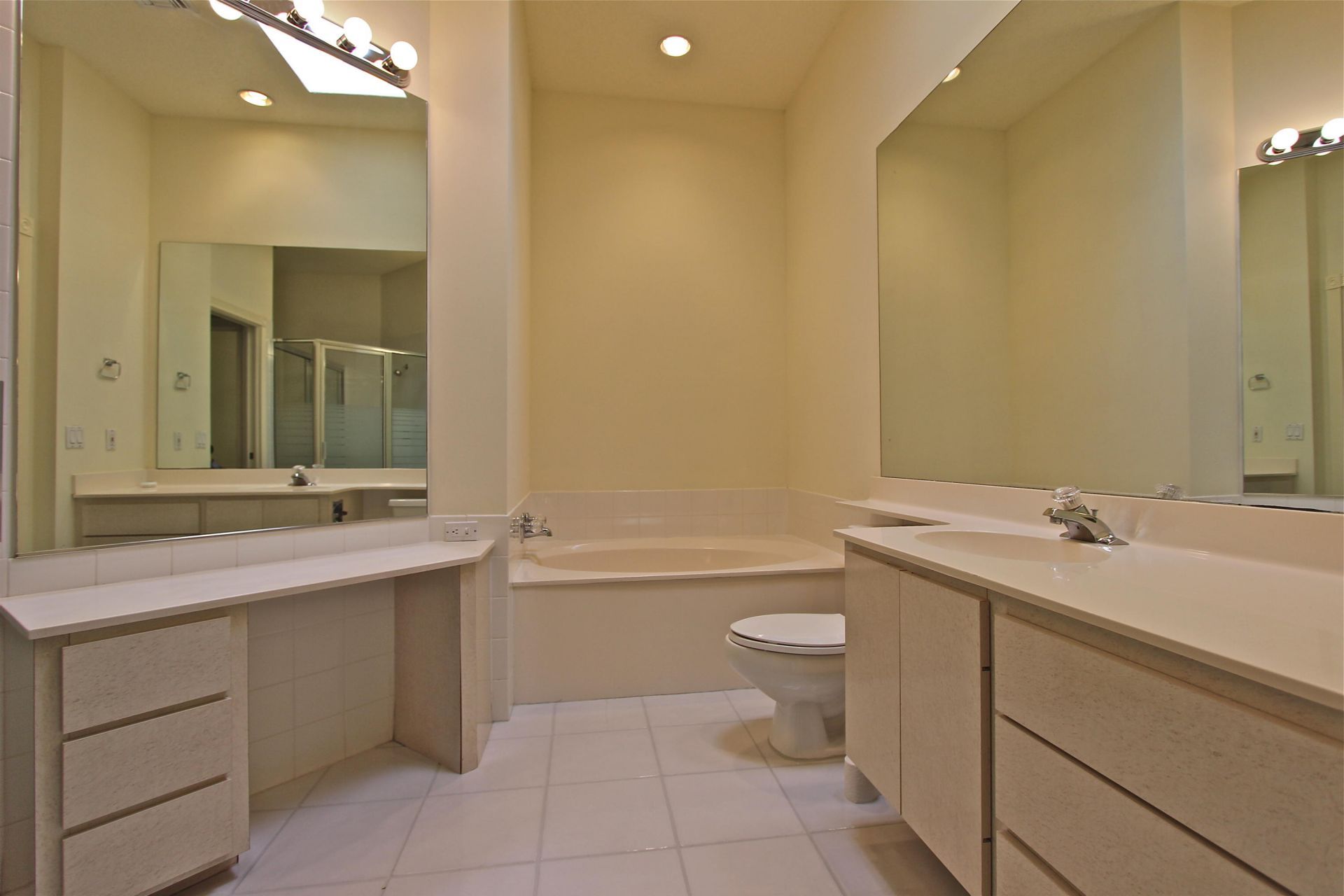 160 Lost Bridge Drive, Palm Beach Gardens, FL 33410 Photo