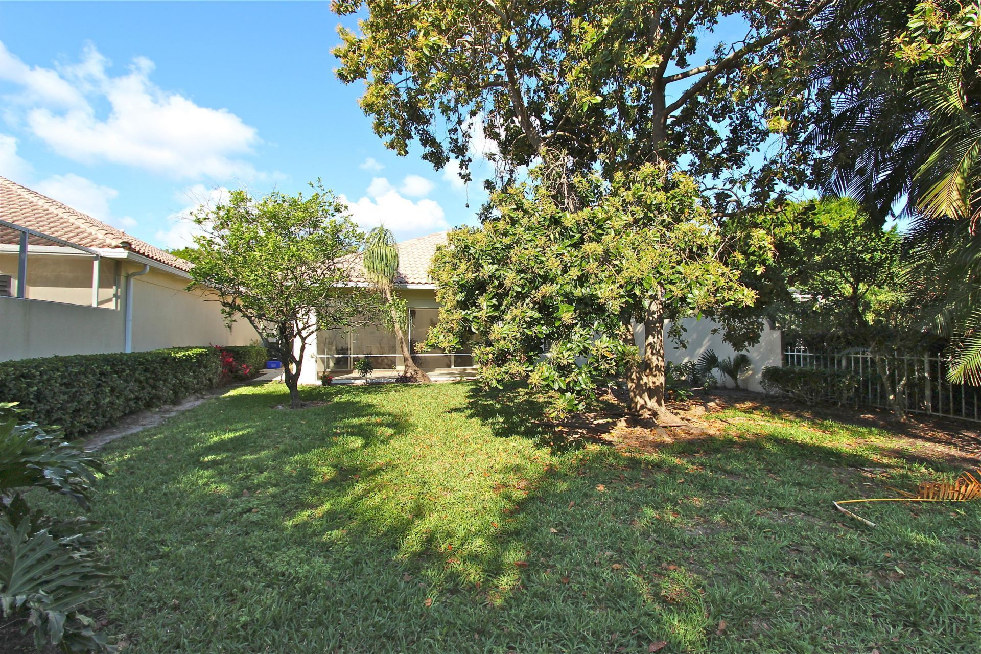 160 Lost Bridge Drive, Palm Beach Gardens, FL 33410 Photo