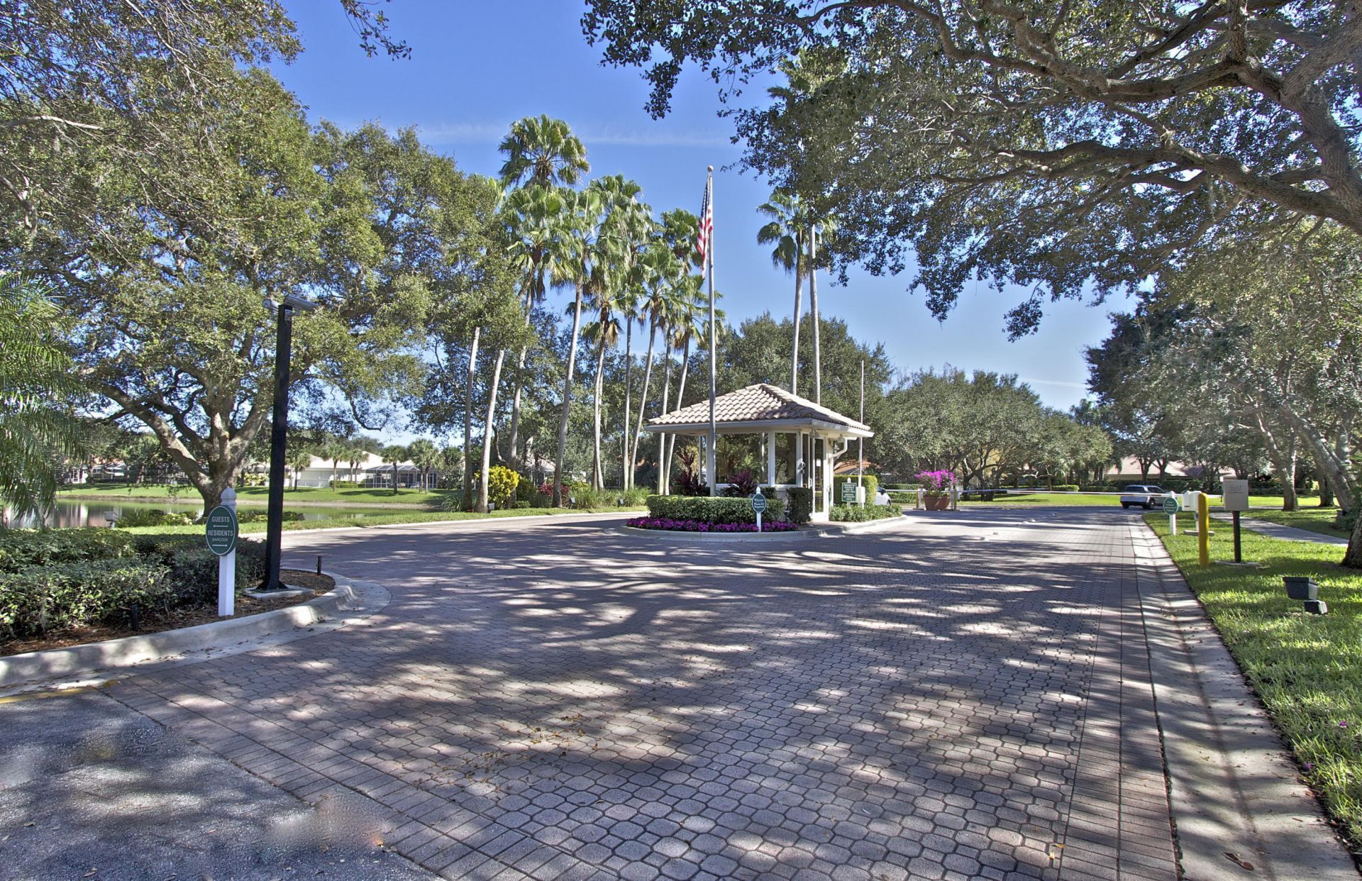 160 Lost Bridge Drive, Palm Beach Gardens, FL 33410 Photo