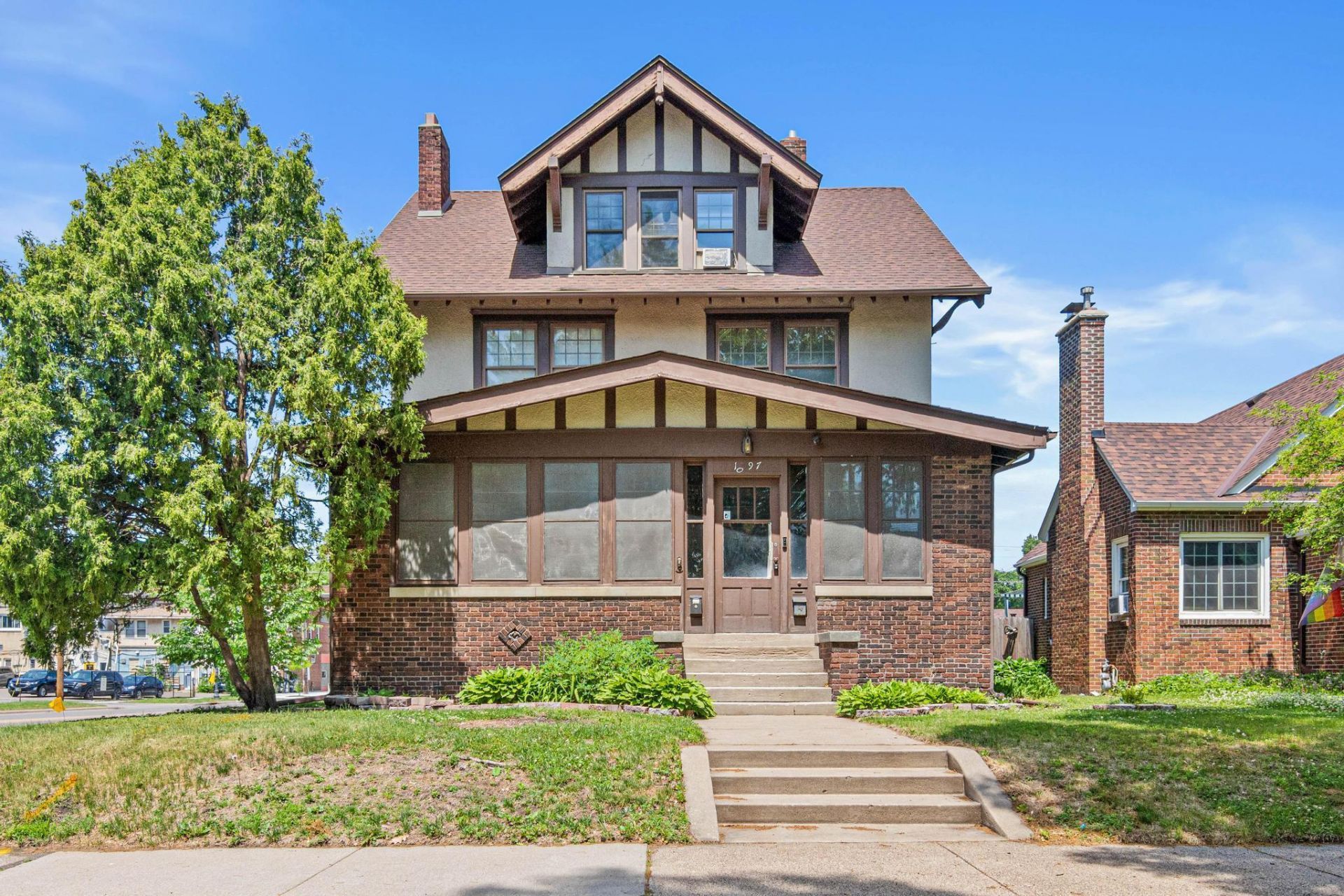 1097 Lincoln Avenue , Saint Paul, MN 55105