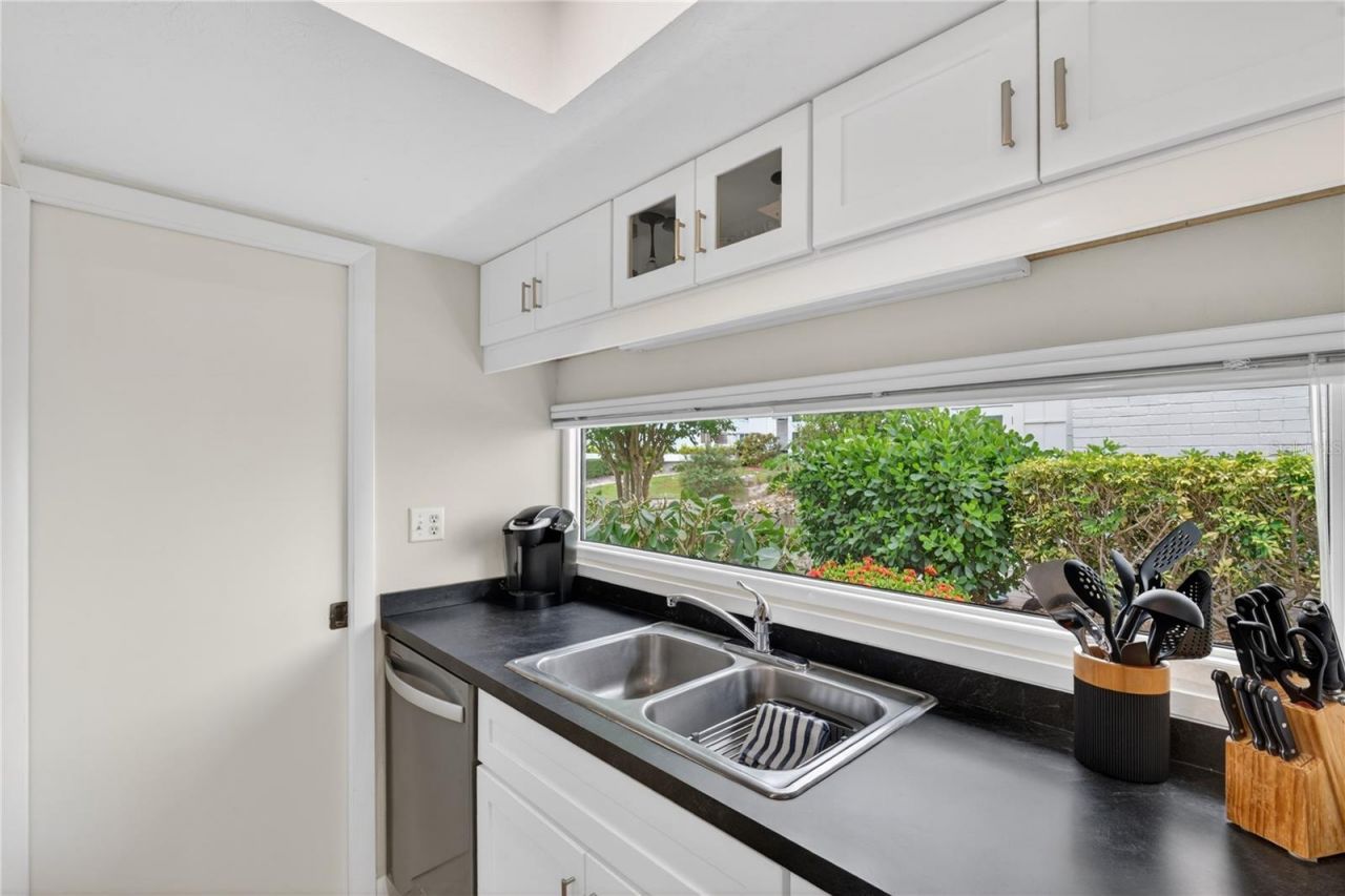 1128 W Peppertree Lane , Unit 111, Sarasota, FL 34242 Photo