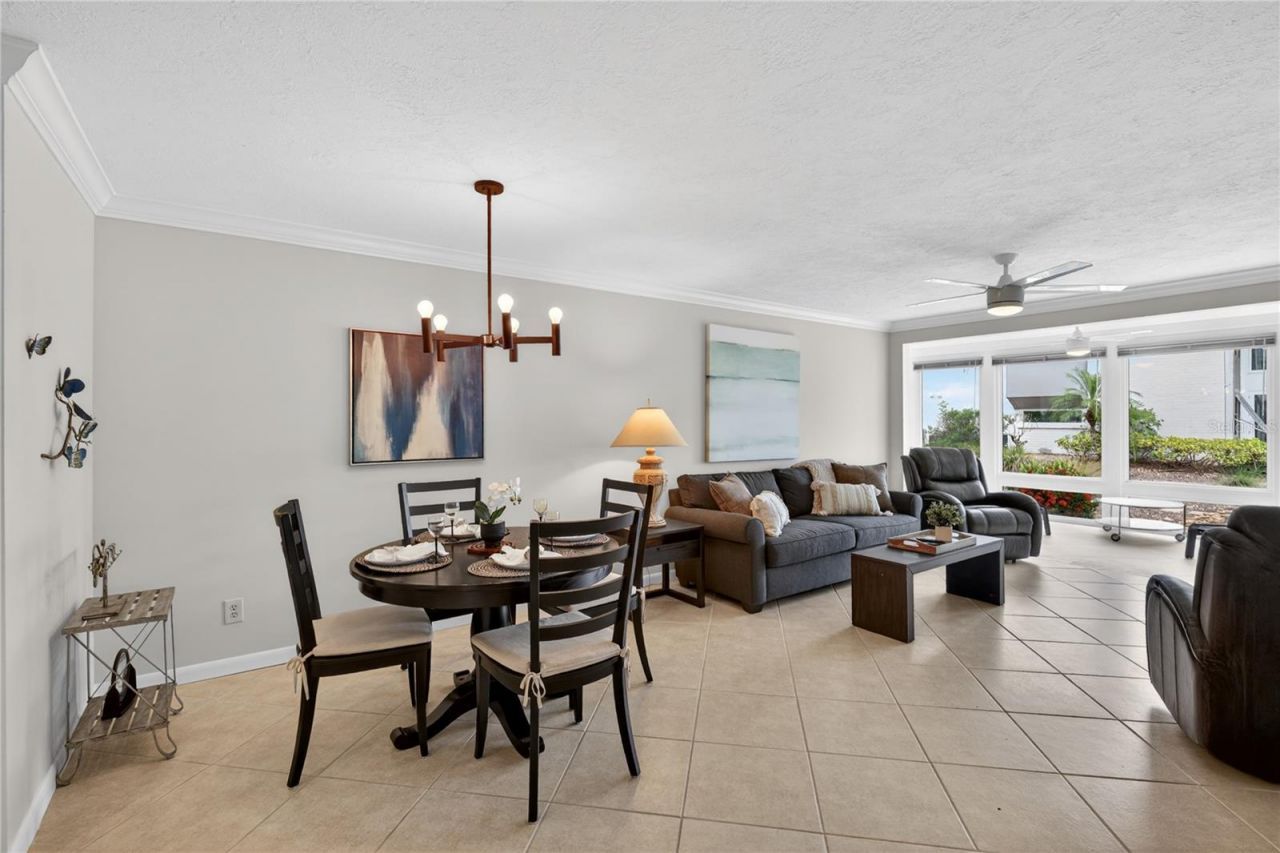 1128 W Peppertree Lane , Unit 111, Sarasota, FL 34242 Photo
