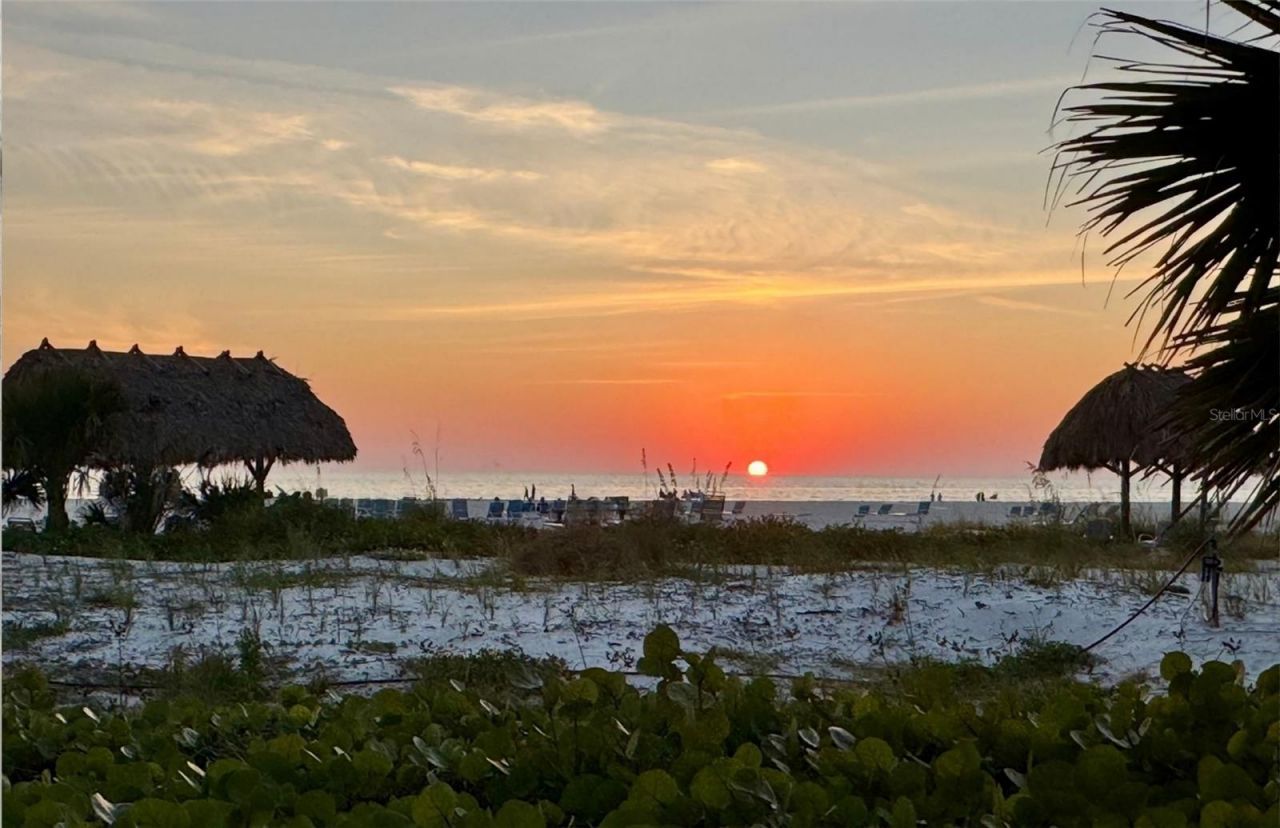 1128 W Peppertree Lane , Unit 111, Sarasota, FL 34242 Photo
