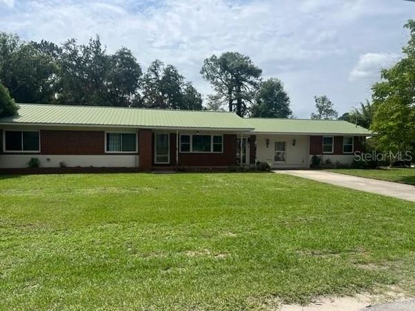 5810 SE BABB ROAD , BELLEVIEW, FL 34420