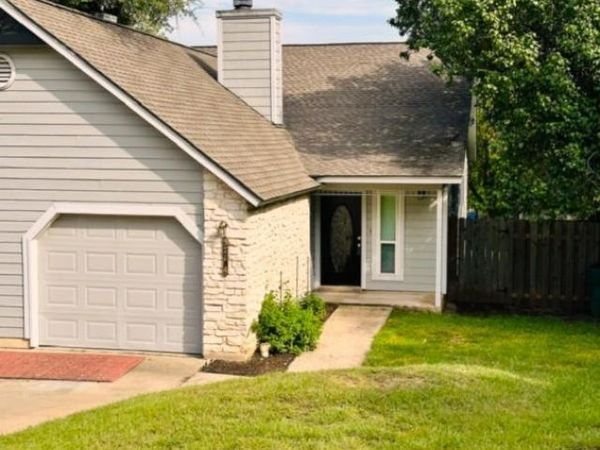 371 Fantail LOOP, Unit A, Lakeway, TX 78734