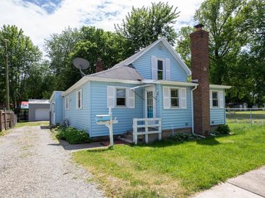 321 E Cherry Street, Argos, IN 46501
