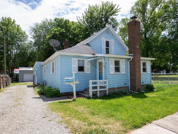 321 E Cherry Street, Argos, IN 46501