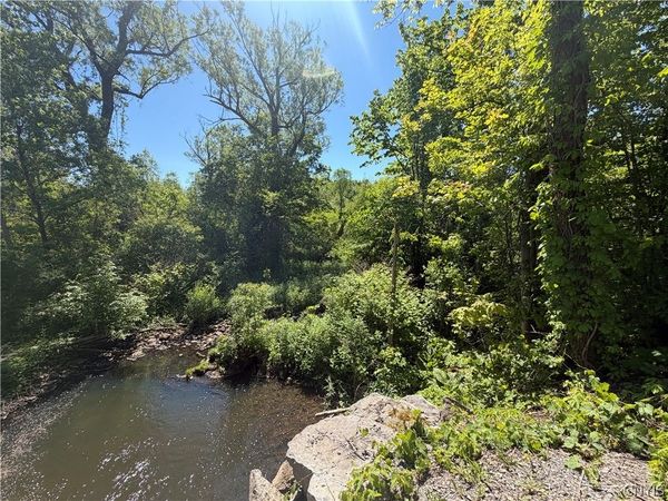 Townline Road , Marcellus, NY 13108