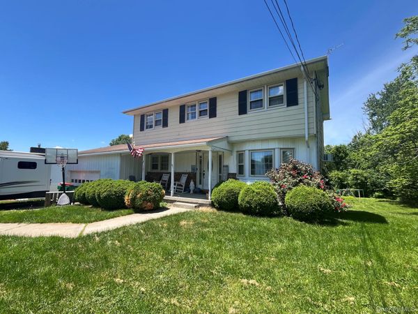 45 W Redoubt Road , Fishkill, NY 12524