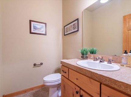 10364 Winter Creek Loop, Truckee, CA 96161 Photo