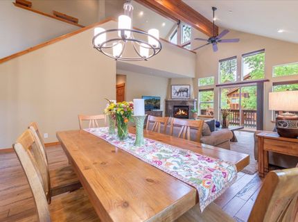 10364 Winter Creek Loop, Truckee, CA 96161 Photo