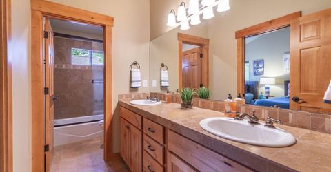 10364 Winter Creek Loop, Truckee, CA 96161 Photo