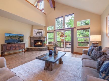 10364 Winter Creek Loop, Truckee, CA 96161 Photo