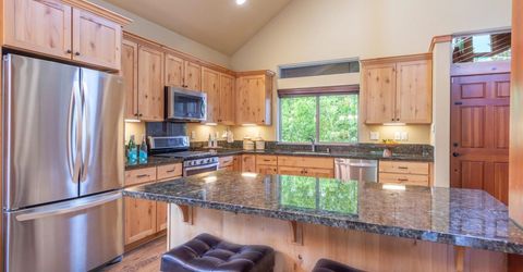 10364 Winter Creek Loop, Truckee, CA 96161 Photo