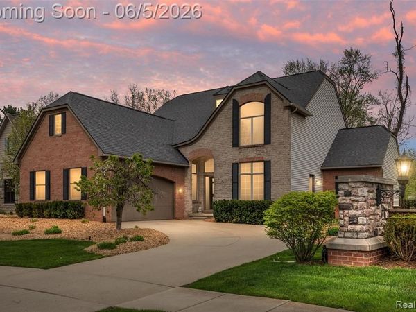 110 Singh Boulevard, South Lyon, MI 48178