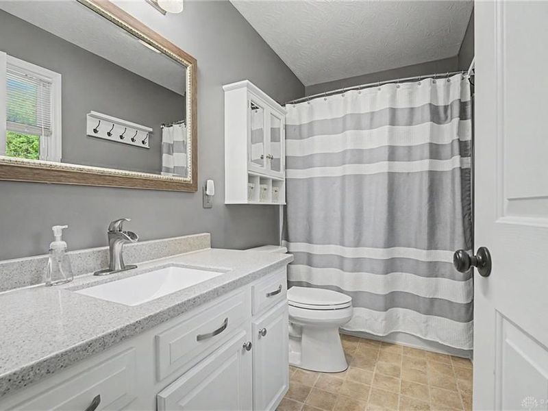 4921 Sir Gregory Way, Middletown, OH 45044 Photo 29