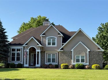 32291 Country Club Drive, Avon Lake, OH 44012