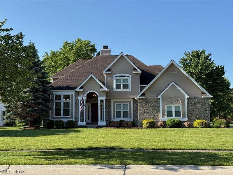 32291 Country Club Drive, Avon Lake, OH 44012 Photo 2