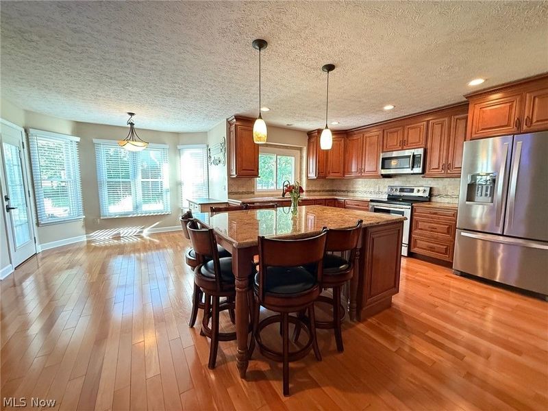 32291 Country Club Drive, Avon Lake, OH 44012 Photo 6