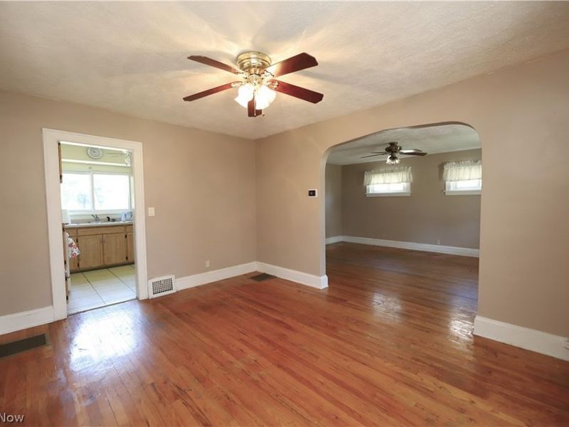 4808 Ira Avenue, Cleveland, OH 44144 Photo 6