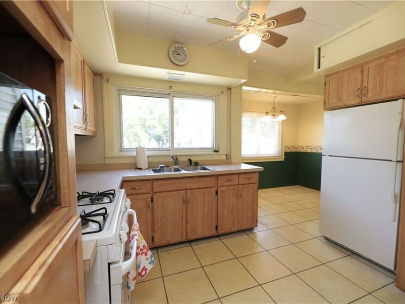 4808 Ira Avenue, Cleveland, OH 44144 Photo 9