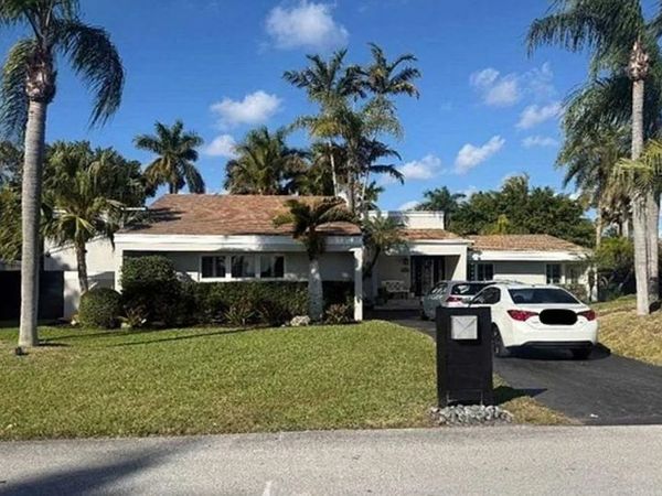 10835 SW 138th Street , Miami, FL 33176
