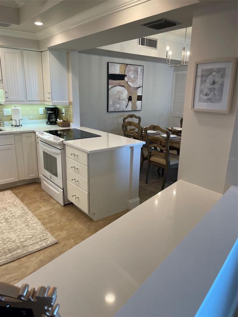 2301 Gulf Of Mexico Drive, Unit 11N, Longboat Key, FL 34228 Photo