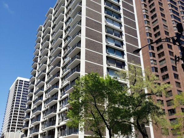 1400 N State Parkway N, Unit 17E, Chicago, IL 60610