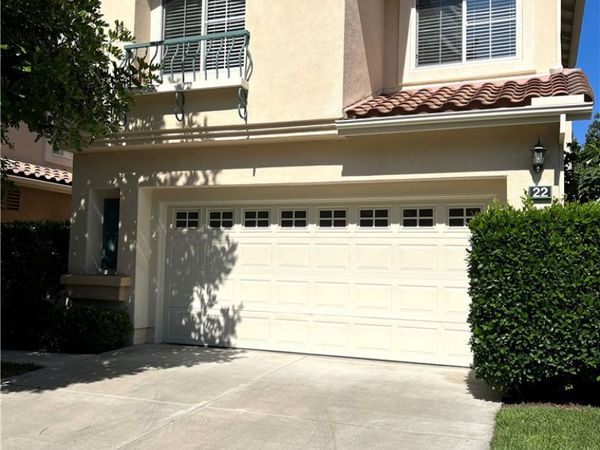 22 Santa Victoria Aisle , Irvine, CA 92606