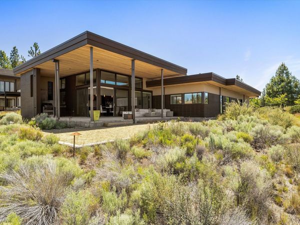 19015 Park Commons Drive, Bend, OR 97703