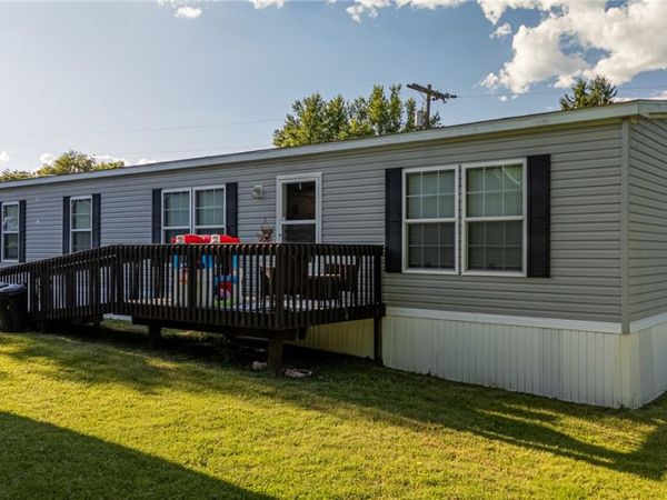 108 E 1st St , Crucible, PA 15325