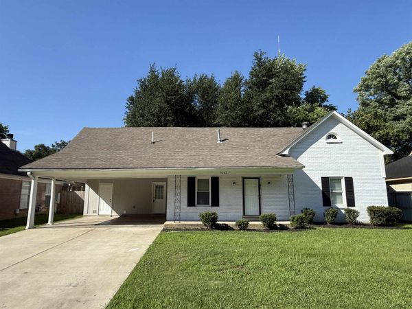 7057 HILLSHIRE DR, Memphis, TN 38133